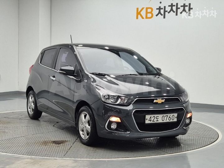 Chevrolet Spark 2017 KLYDC487DHC204027 — 4