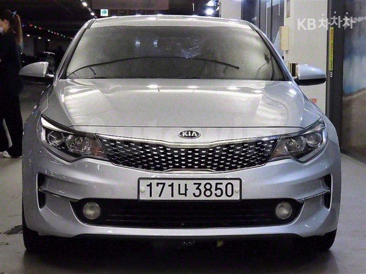 Kia K5 2016 — 2