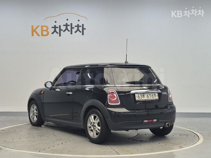 Mini Cooper 2013 — 2