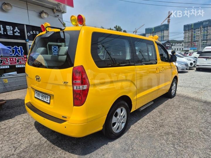 Hyundai Starex 2017 — 4
