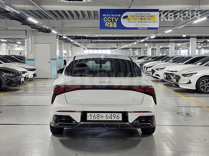 Kia K5 2025 — 4