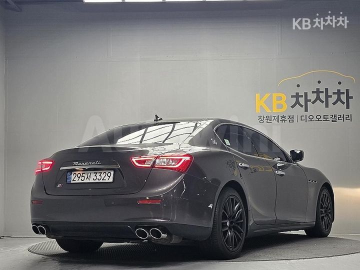 Maserati Ghibli