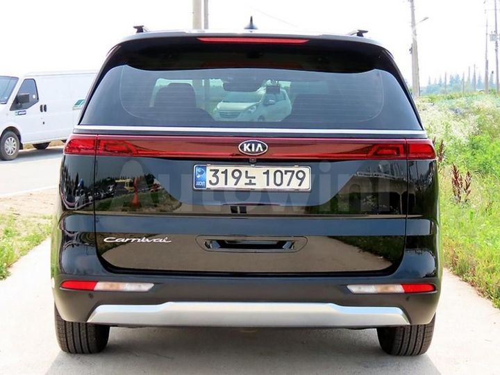 Kia Carnival 2021 KNANC81BBMS036118 — 4