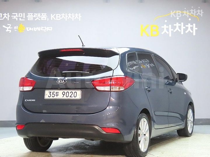 Kia Carens