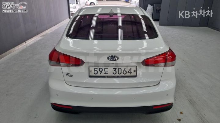 Kia K3 2017 — 4