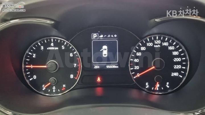 Kia K3 2017 — 5