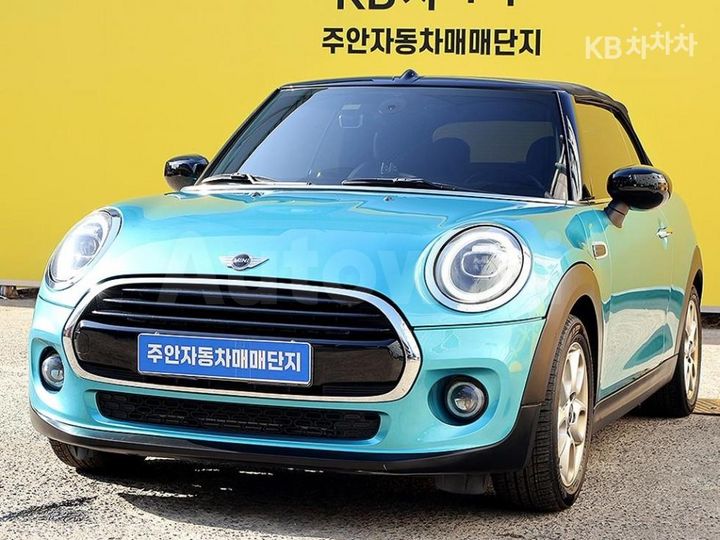 Mini New Convertible 2021 — 2
