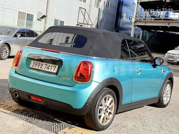 Mini New Convertible 2021 — 4