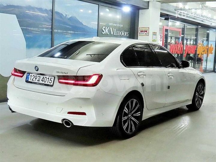 BMW 3 Series 2025 WBA31FU0XSFU61789 — 4