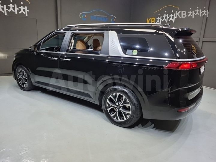 Kia Carnival 2021 KNANB81BBMS007453 — 4
