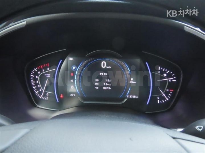 Hyundai SantaFe 2019 KMHS581ABKU112782 — 5