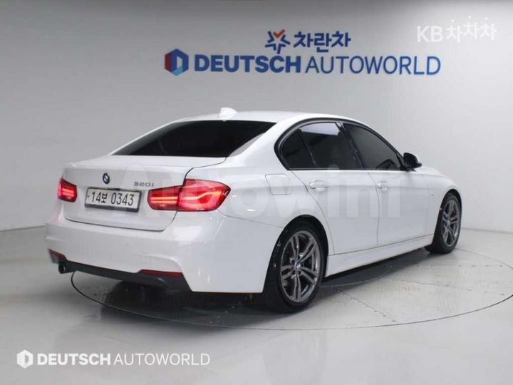 BMW 3 Series 2016 WBA8A9106GK822803 — 2