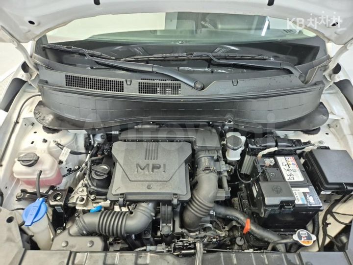 Hyundai Casper 2023 KMHB5518BPW037686 — 5