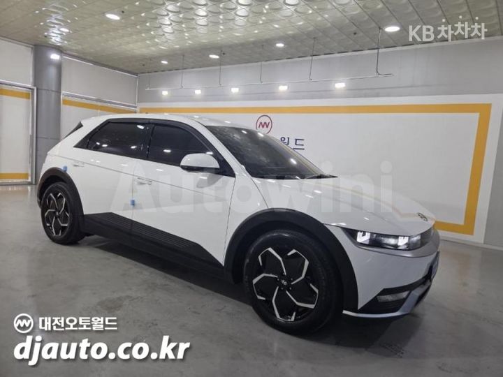 Hyundai Ioniq5 2022 — 5