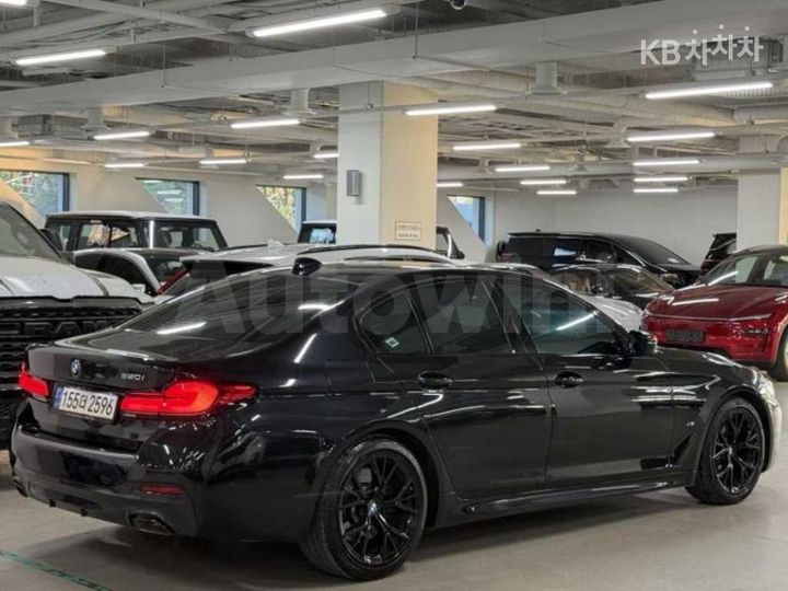 BMW 5 Series 2022 — 4
