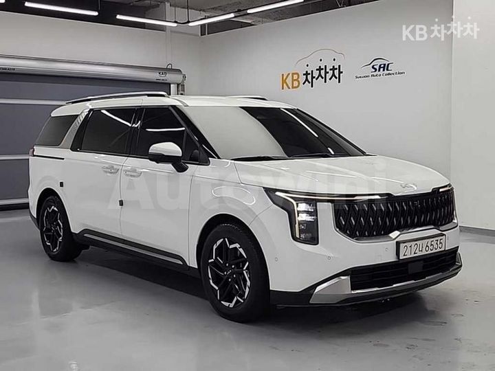 Kia Carnival 2024 — 4