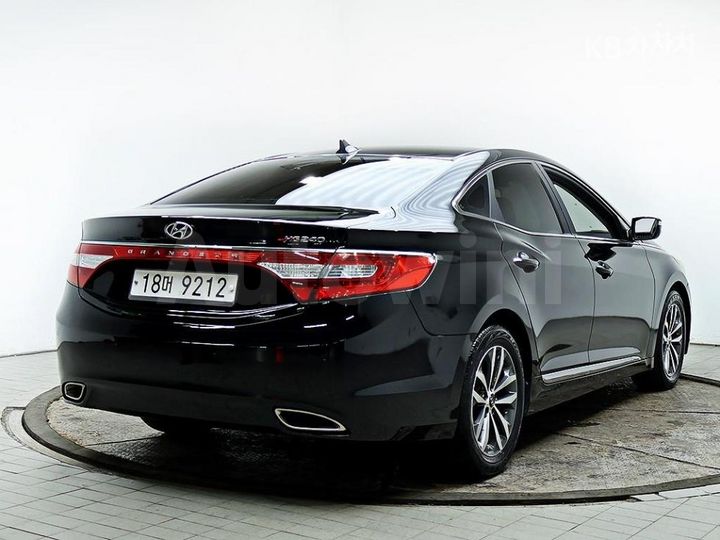 Hyundai Grandeur 2012 — 4
