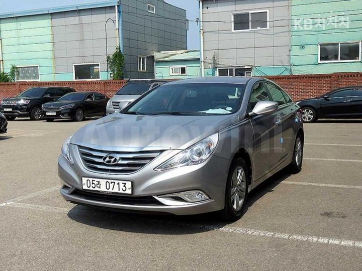 Hyundai Sonata 2013 KMHEC41LBDA482484 — 2