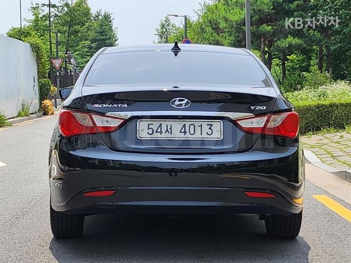 Hyundai Sonata 2011 KMHEC41BBBA235200 — 5