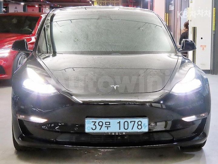 Tesla Model 3 2021 5YJ3E1EB0MF885449 — 2