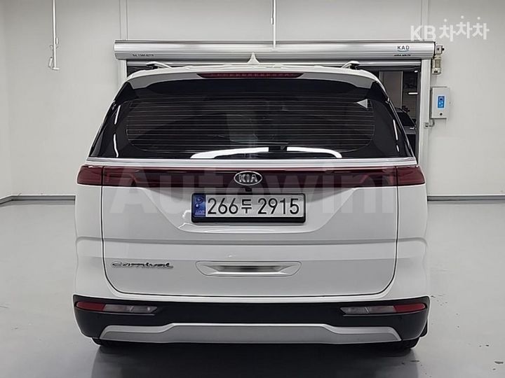 Kia Carnival 2021 KNANB81BBMS034920 — 3