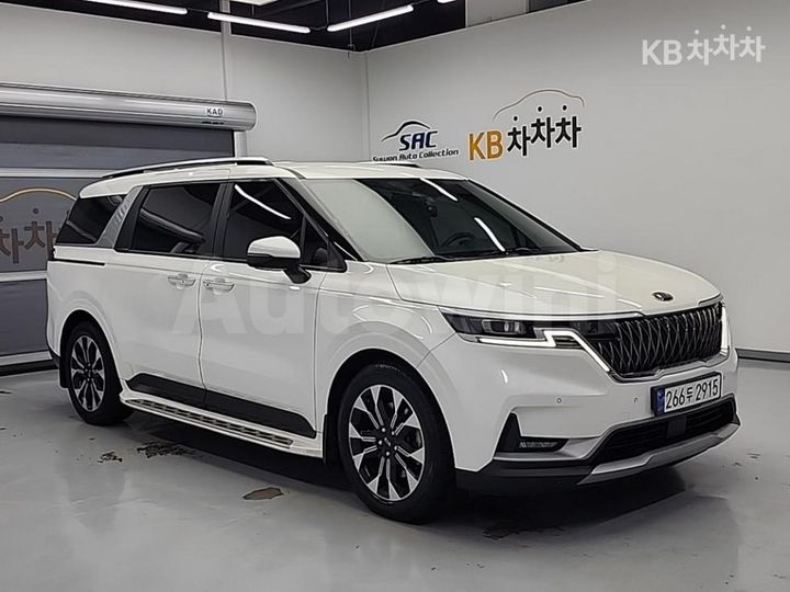 Kia Carnival 2021 KNANB81BBMS034920 — 4