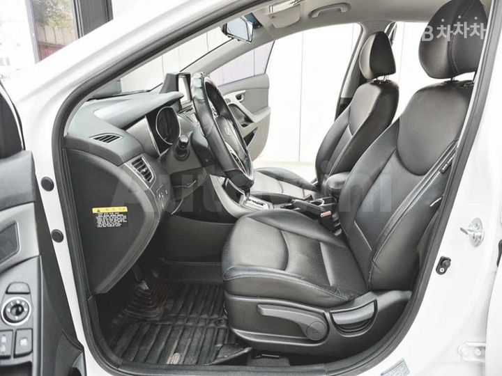 Hyundai Avante 2014 — 5