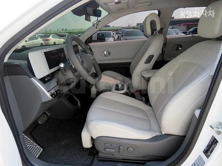 Hyundai Ioniq5 2024 — 5