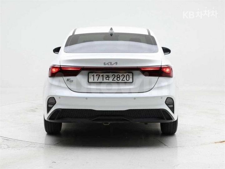 Kia K3 2023 KNAF141BEPA954115 — 5