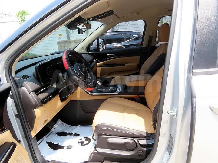 Kia Carnival 2023 — 5