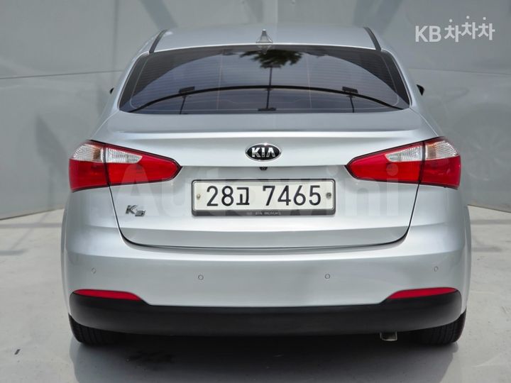 Kia K3 2015 — 2