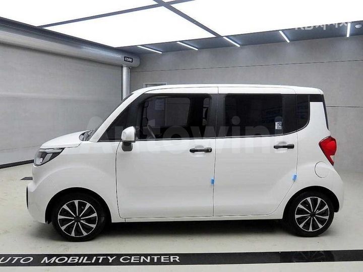Kia Ray 2022 KNACF911BNT277369 — 5
