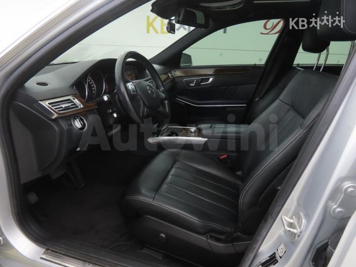 Mercedes-Benz E Class 2014 — 5