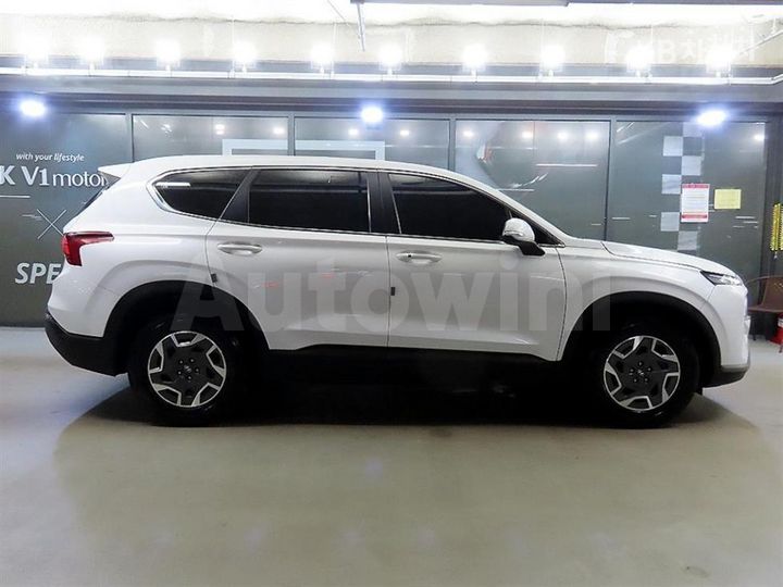 Hyundai SantaFe 2023 — 3