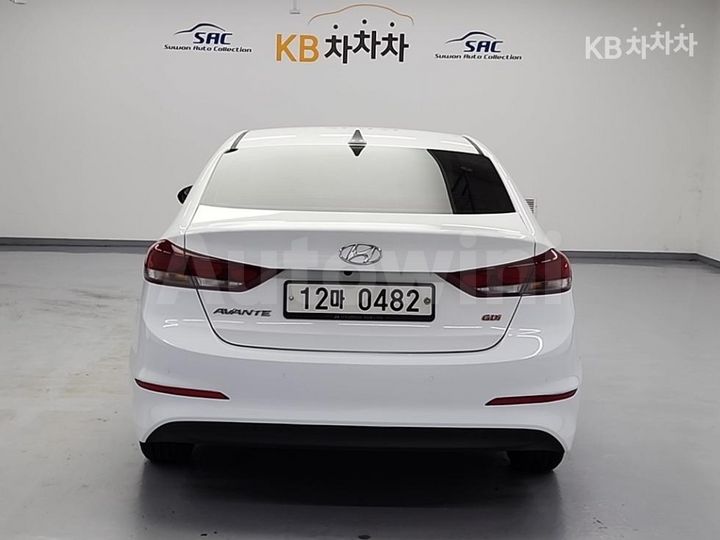 Hyundai Avante 2016 KMHD741DBGU021112 — 3