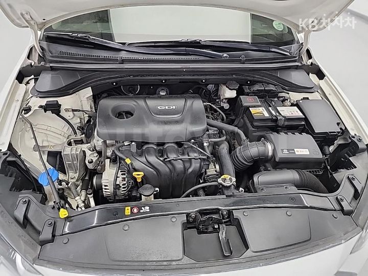 Hyundai Avante 2016 KMHD741DBGU021112 — 5