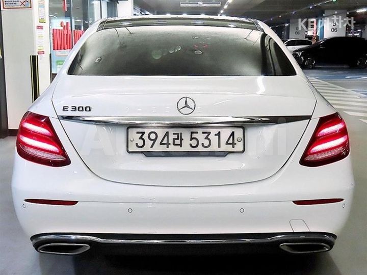 Mercedes-Benz E Class 2019 WDDZF4JB2KA612524 — 5