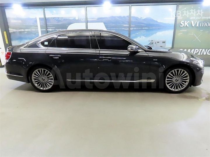 Kia K9 2019 KNAS4416DKS006577 — 3