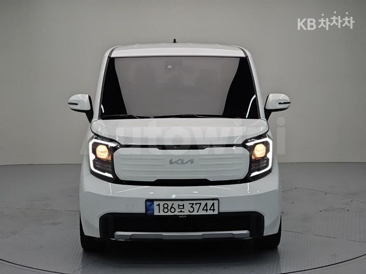 Kia Ray 2023 KNACH811BPT328402 — 2