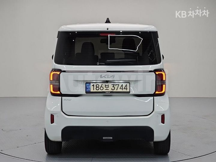 Kia Ray 2023 KNACH811BPT328402 — 3