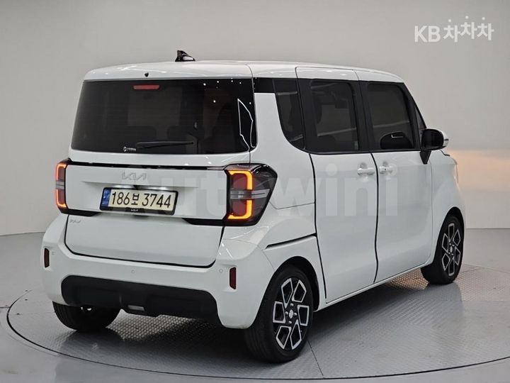 Kia Ray 2023 KNACH811BPT328402 — 4