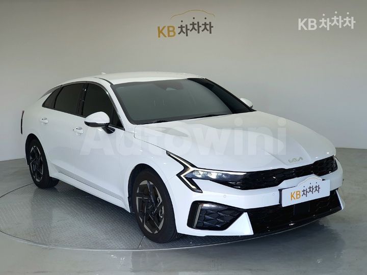 Kia K5 2024 KNAG2412BRA255243 — 5