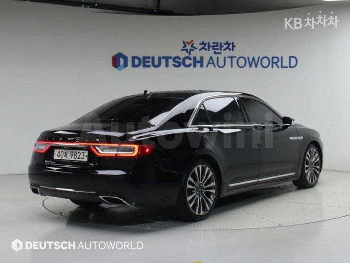 Lincoln Continental