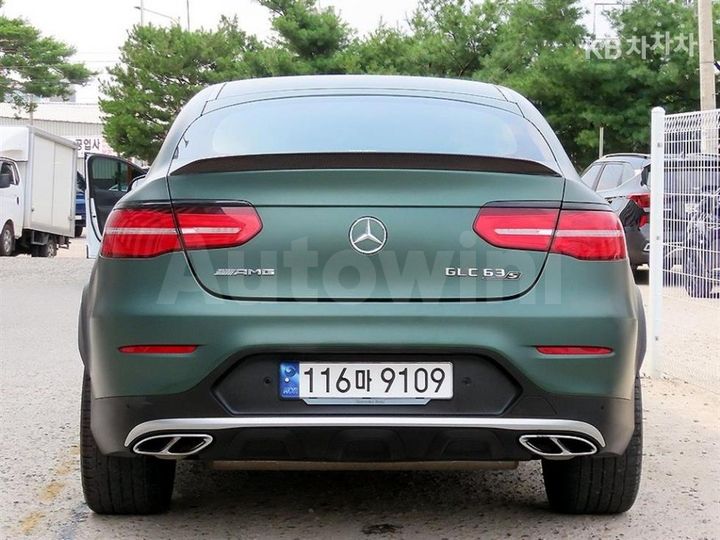Mercedes Benz GLC Class 2018 — 4