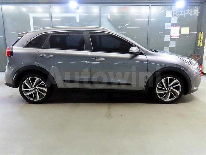 Kia Niro 2018 — 3