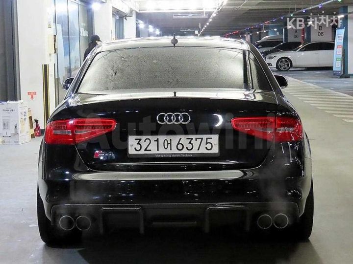 Audi S4