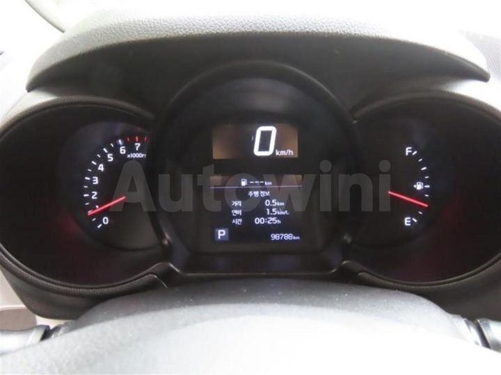 Kia Ray 2022 KNACF911BNT293981 — 5