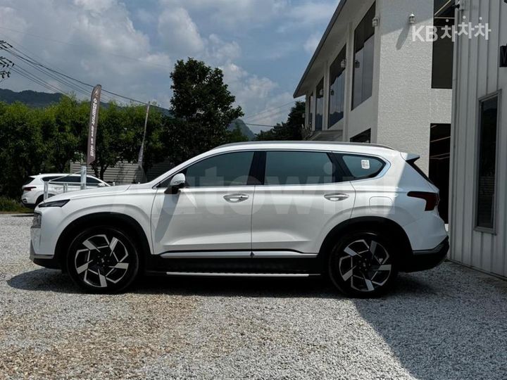 Hyundai SantaFe 2022 KMHS381LGNU418540 — 2