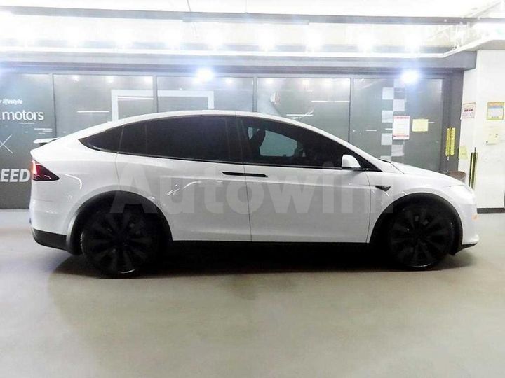 Tesla Model X 2023 7SAXCDE5XPF397698 — 3