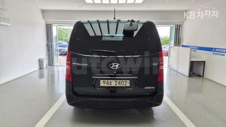 Hyundai Starex 2021 — 3
